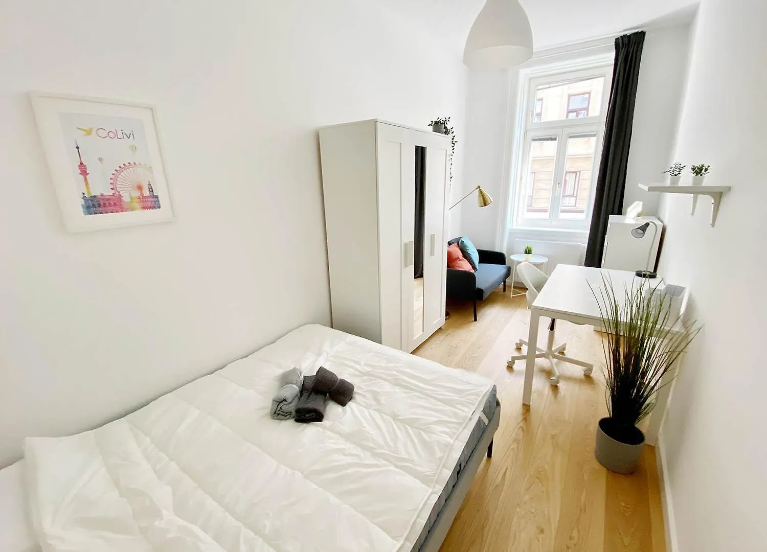 Beautiful Apartment In Hip Area With 3 Bed Rooms Bécs