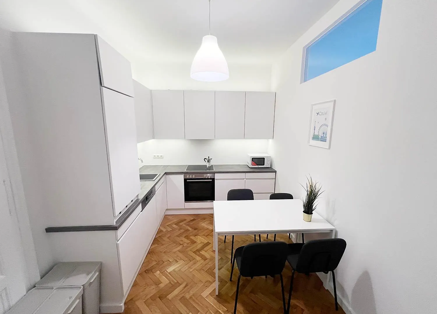 Beautiful Apartment In Hip Area With 3 Bed Rooms Vienna Austria